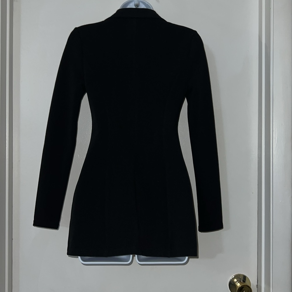 Single Button Blazer - Picture 3 of 4
